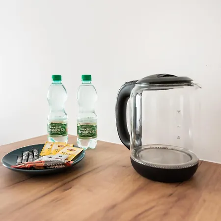 Wola Homely #88 By Bookinghost * Warschau